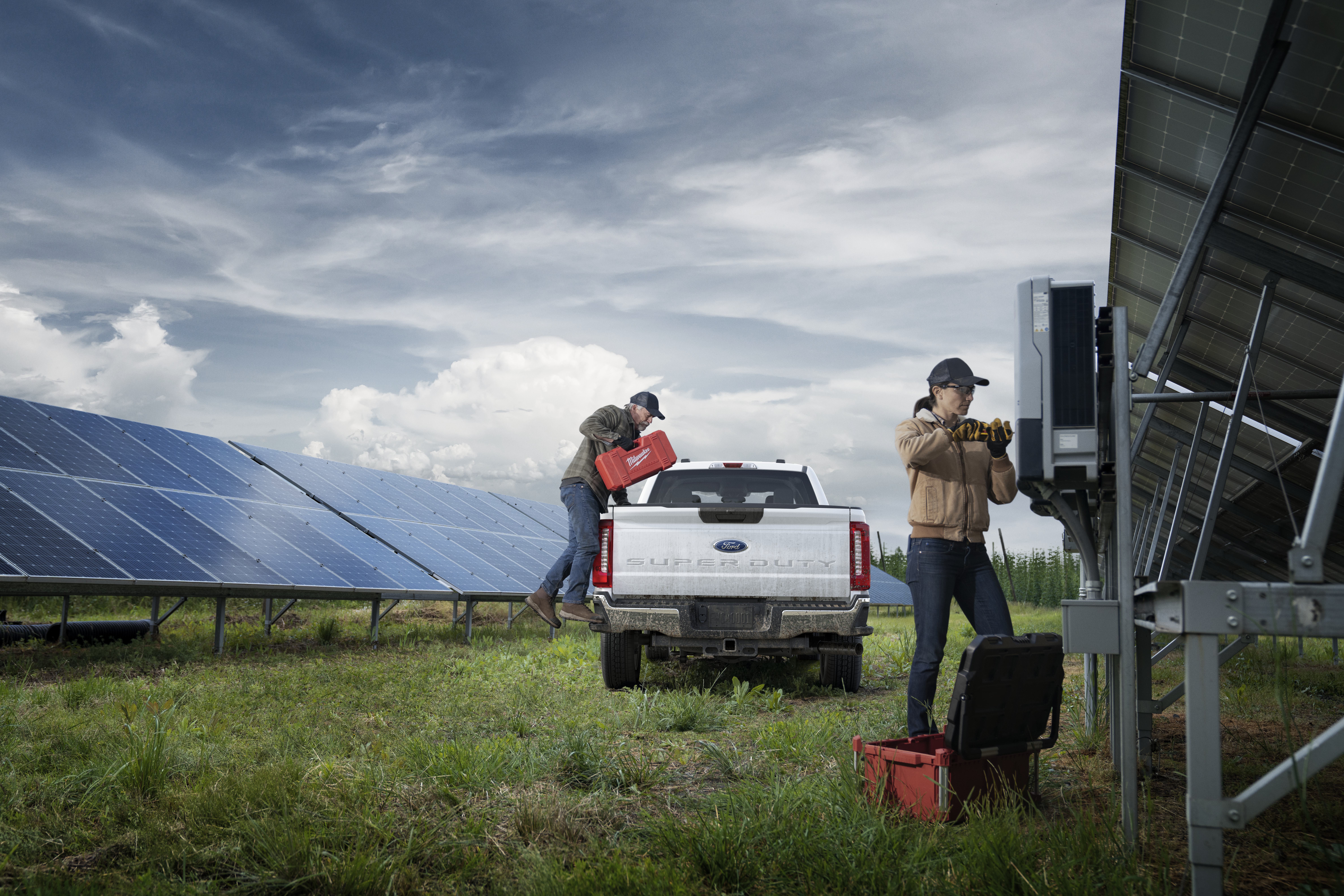 2023 F-350 Super Duty shown. 